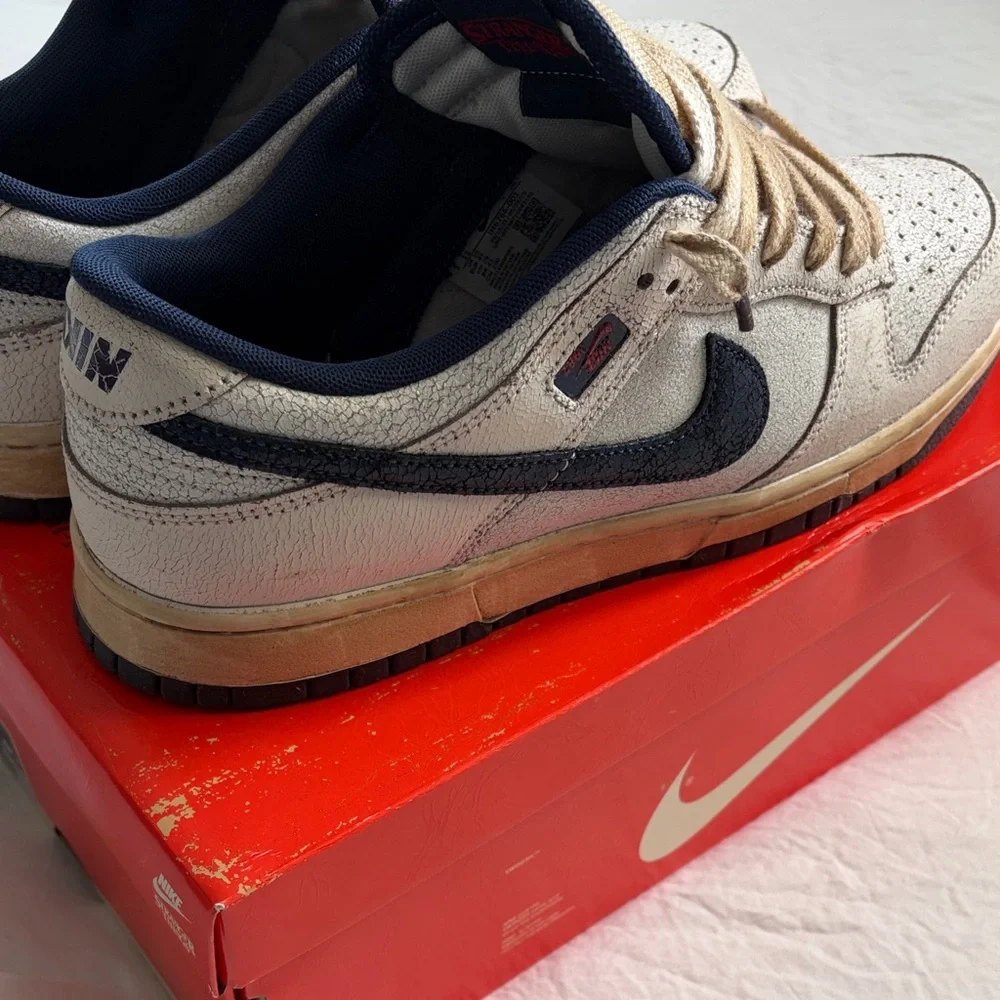 Nike Dunk Low SP / Stranger Things / Phantom and Midnight Navy / Size 11 - Picture 6 of 13